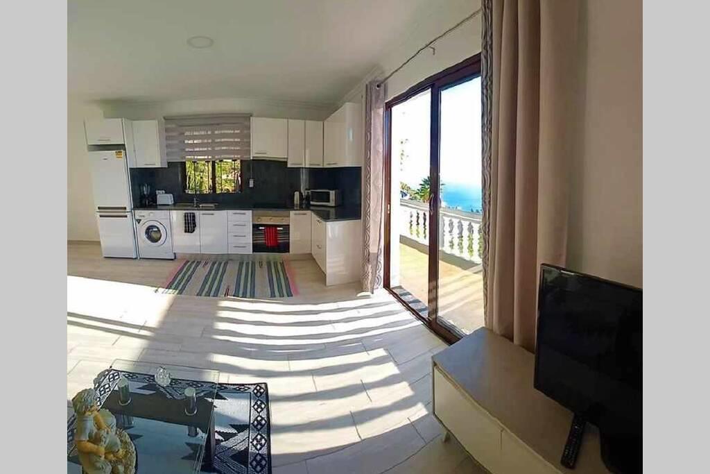 Arcos Grands Suites With Enormous And Private Pool. Arco da Calheta  Bagian luar foto