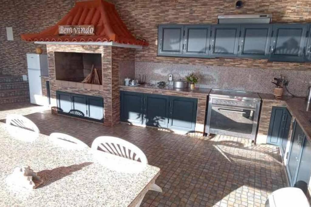 Arcos Grands Suites With Enormous And Private Pool. Arco da Calheta  Bagian luar foto
